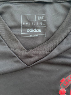 Manchester United 2023/2024 Training Shirt (L) image 3