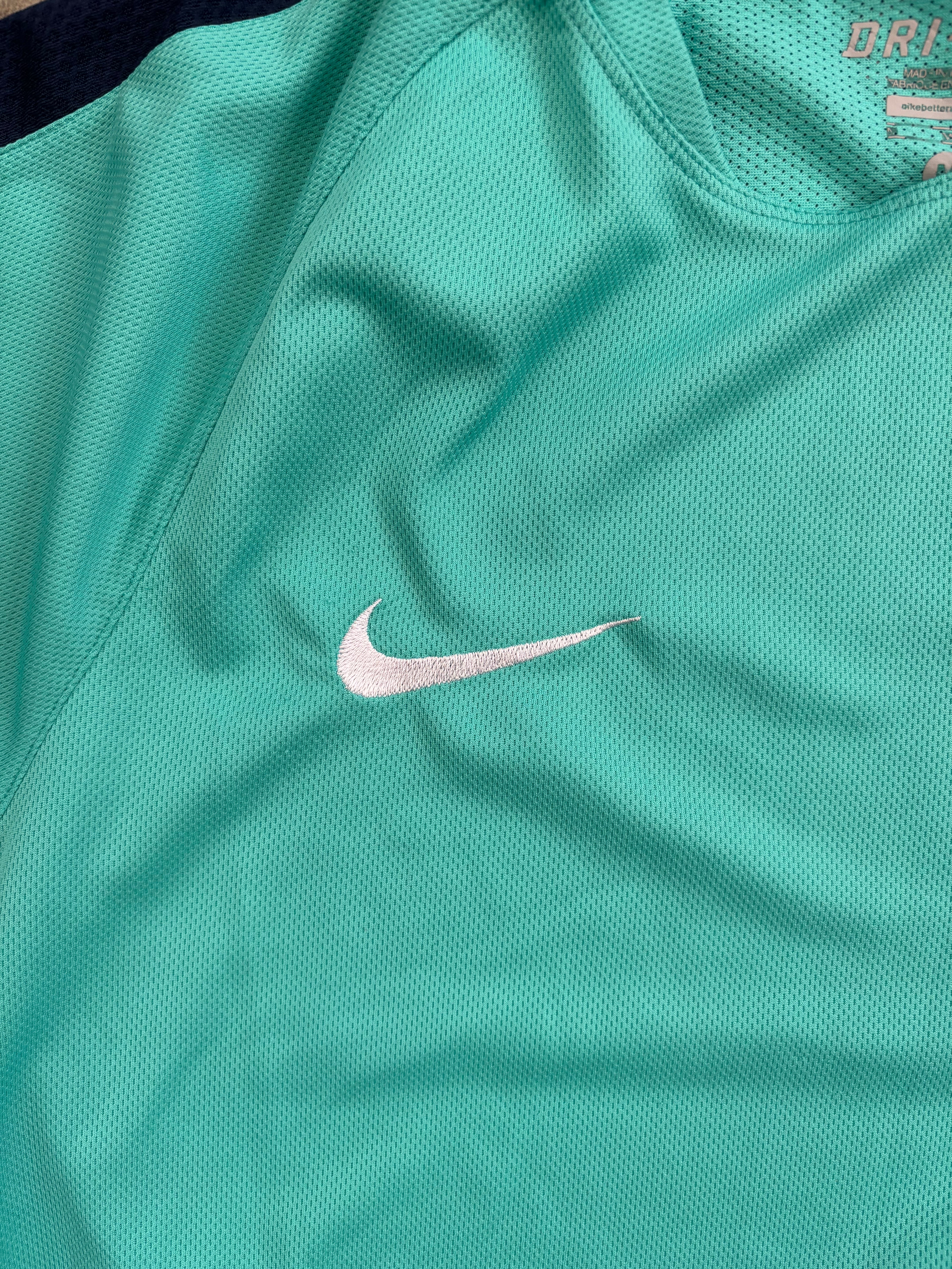 Manchester City 2015-2016 Nike Training Top