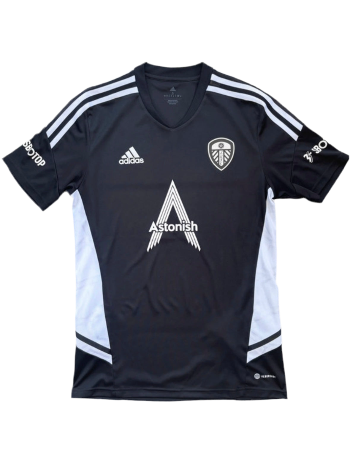 Leeds 2022-2023 Adidas Training Shirt