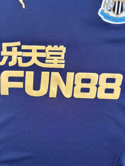 Newcastle United 2017/2018 Puma Training Shirt (M) image 4